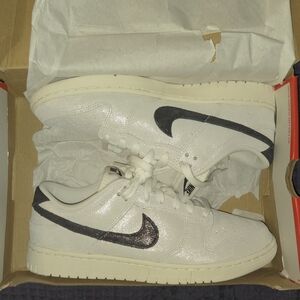 Nike White and Black Women's Sneakers